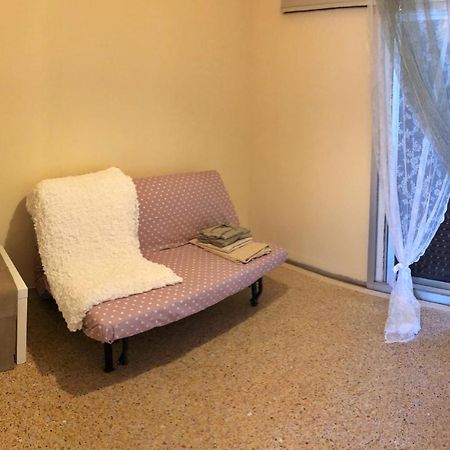 Blue Air Apartment 1Minute From Sea, 15 Min From The Airport Artemis City Center Екстер'єр фото