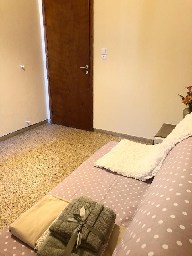 Blue Air Apartment 1Minute From Sea, 15 Min From The Airport Artemis City Center Екстер'єр фото