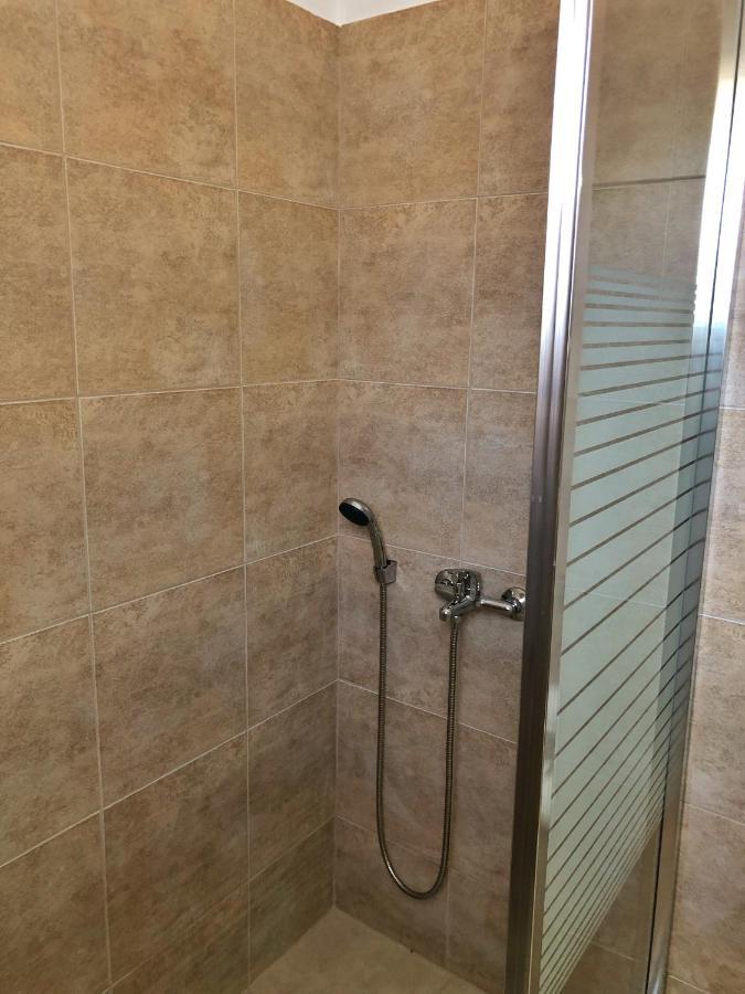 Blue Air Apartment 1Minute From Sea, 15 Min From The Airport Artemis City Center Екстер'єр фото